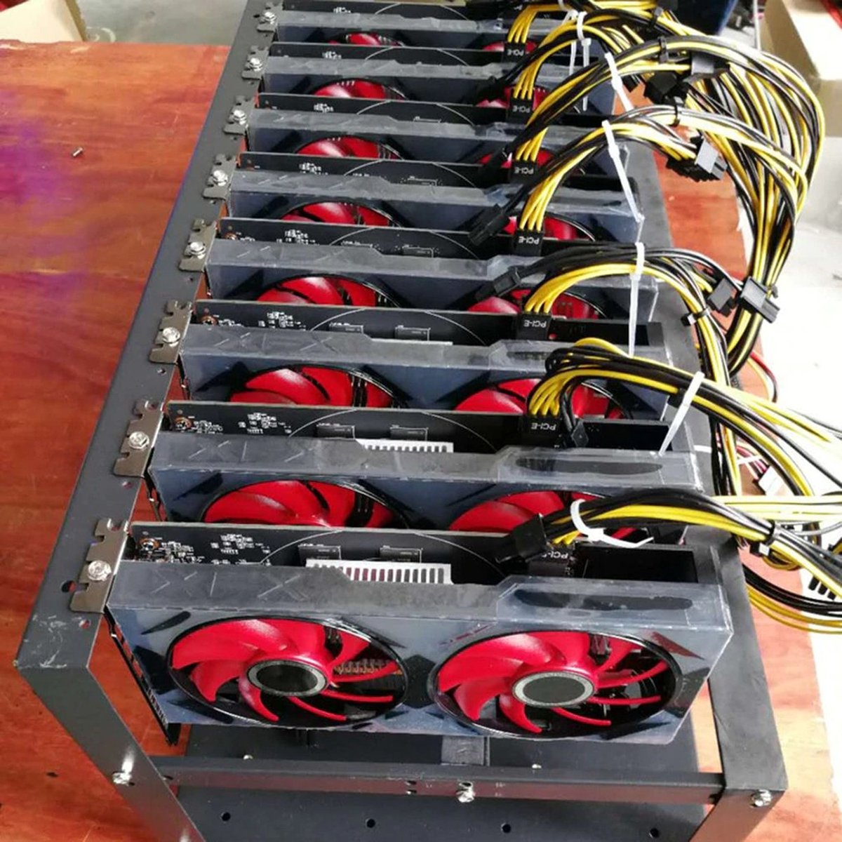Dimple - Mining Rig Frame - Pour 8 GPU - PC - Boîtier - Crypto-monnaie -  Mineur -... | bol