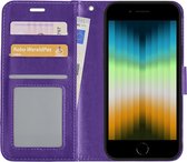 Hoes Geschikt voor iPhone SE 2022 Hoesje Book Case Hoes Flip Cover Wallet Bookcase - Paars.