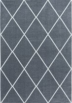 Woonkamer tapijt laagpolig tapijt ruitpatroon lijnen zilverkleur
