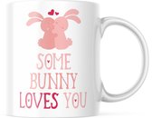 Paas Mok Some bunny loves you | Paas cadeau | Pasen | Paasdecoratie | Pasen Decoratie | Grappige Cadeaus | Koffiemok | Koffiebeker | Theemok | Theebeker