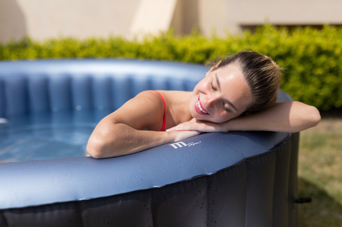 Alertics Luxe Opblaasbare Jacuzzi voor 6-7 Personen met Bubbels - afbeelding 3