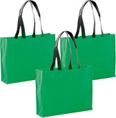 10x stuks draagtassen/goodie-bag/schoudertassen/boodschappentassen in de kleur groen 40 x 32 x 11 cm