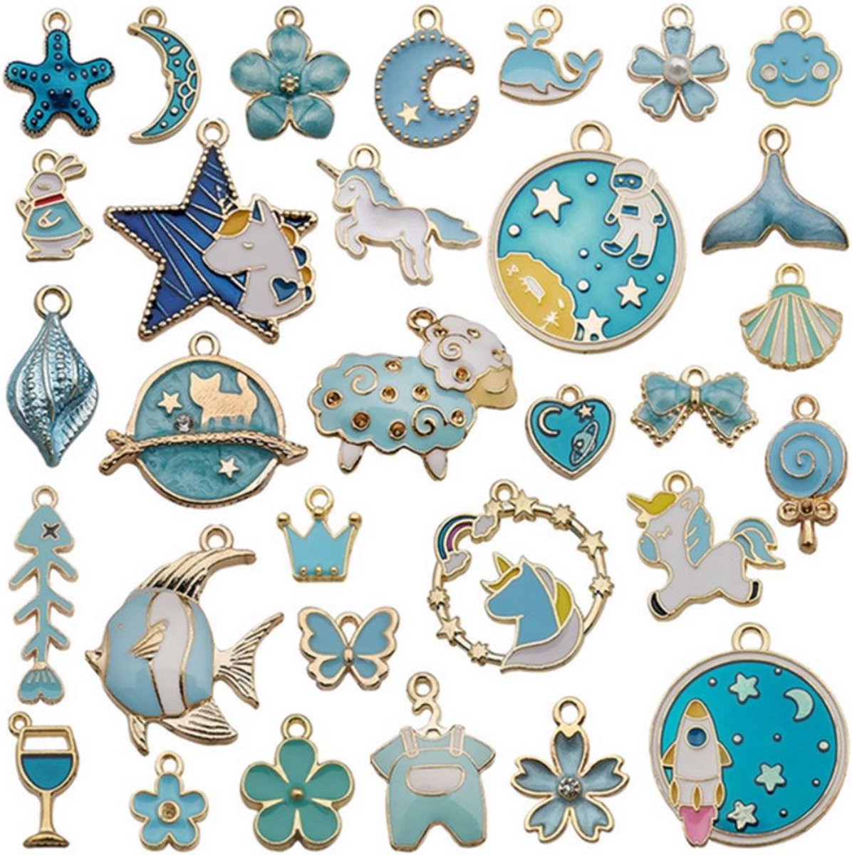 31 stuks verschillende bedels blauw