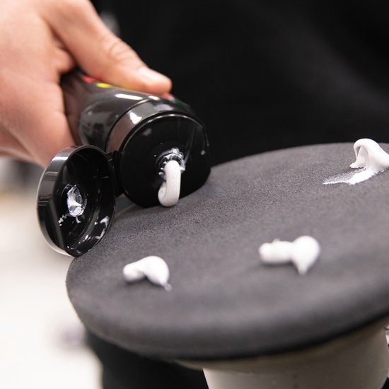 Turtle Wax Scratch Repair & Renew – Verwijdert kleine krassen en wervelingen – Herstelt glans – Voor alle lakken - Handmatig of machinaal - 207 ml