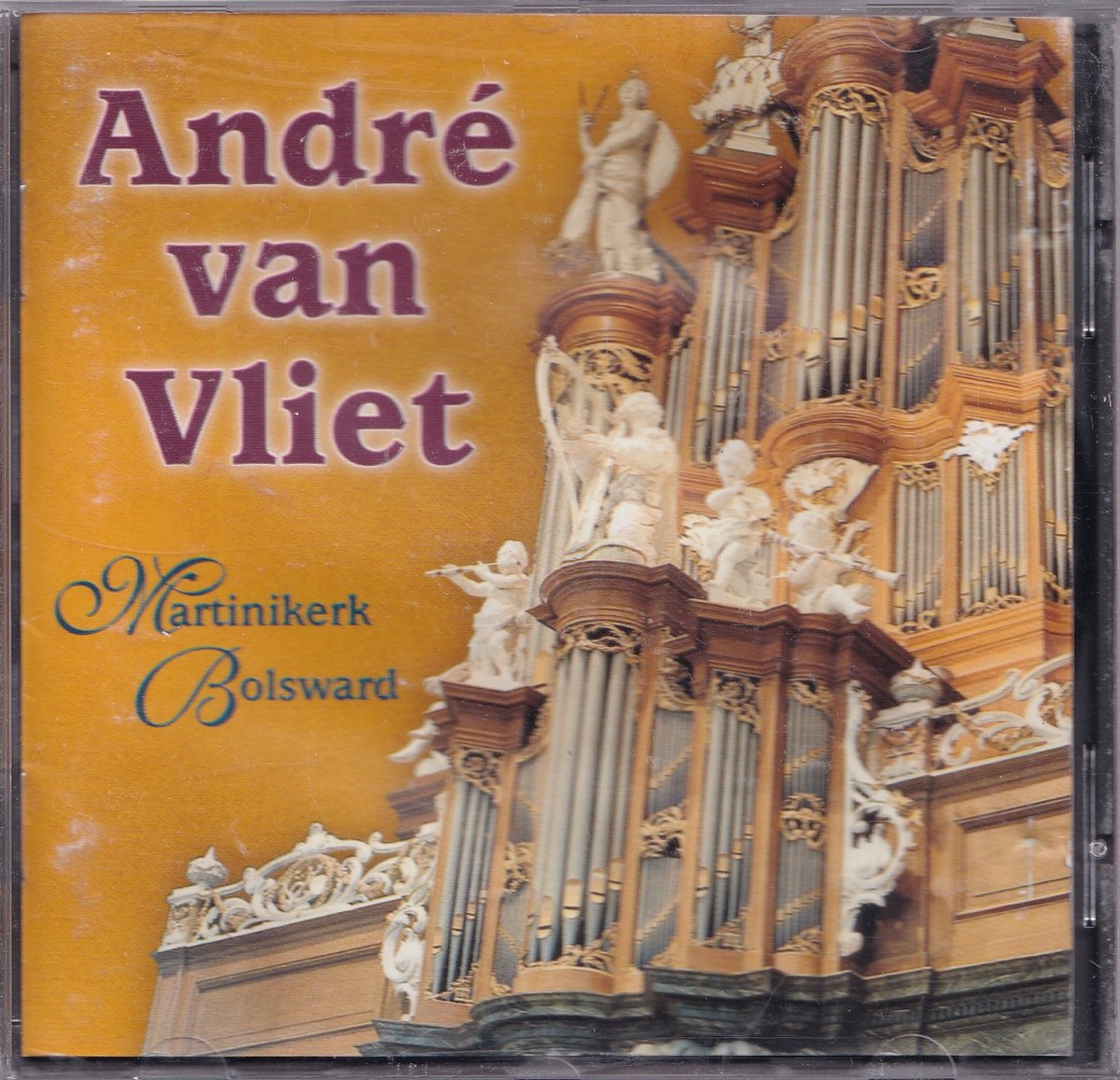 André van Vliet bespeelt het orgel van de Martinikerk te Bolsward