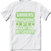 Gamers don't die pixel T-shirt | Neon Groen | Gaming kleding | Grappig game verjaardag cadeau shirt Heren – Dames – Unisex | - Wit - XL