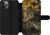 Bookcase Geschikt voor iPhone 11 Pro telefoonhoesje - Gold - Luxe - Vintage - Zwart - Met vakjes - Wallet case met magneetsluiting