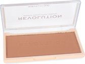 Makeup Revolution Matte Base Pressed Powder - P12 (licht beschadigd doosje)