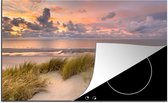 KitchenYeah® Inductie beschermer 81x52 cm - Vurige zonsondergang boven het strand van Nes op Ameland - Kookplaataccessoires - Afdekplaat voor kookplaat - Inductiebeschermer - Inductiemat - Inductieplaat mat