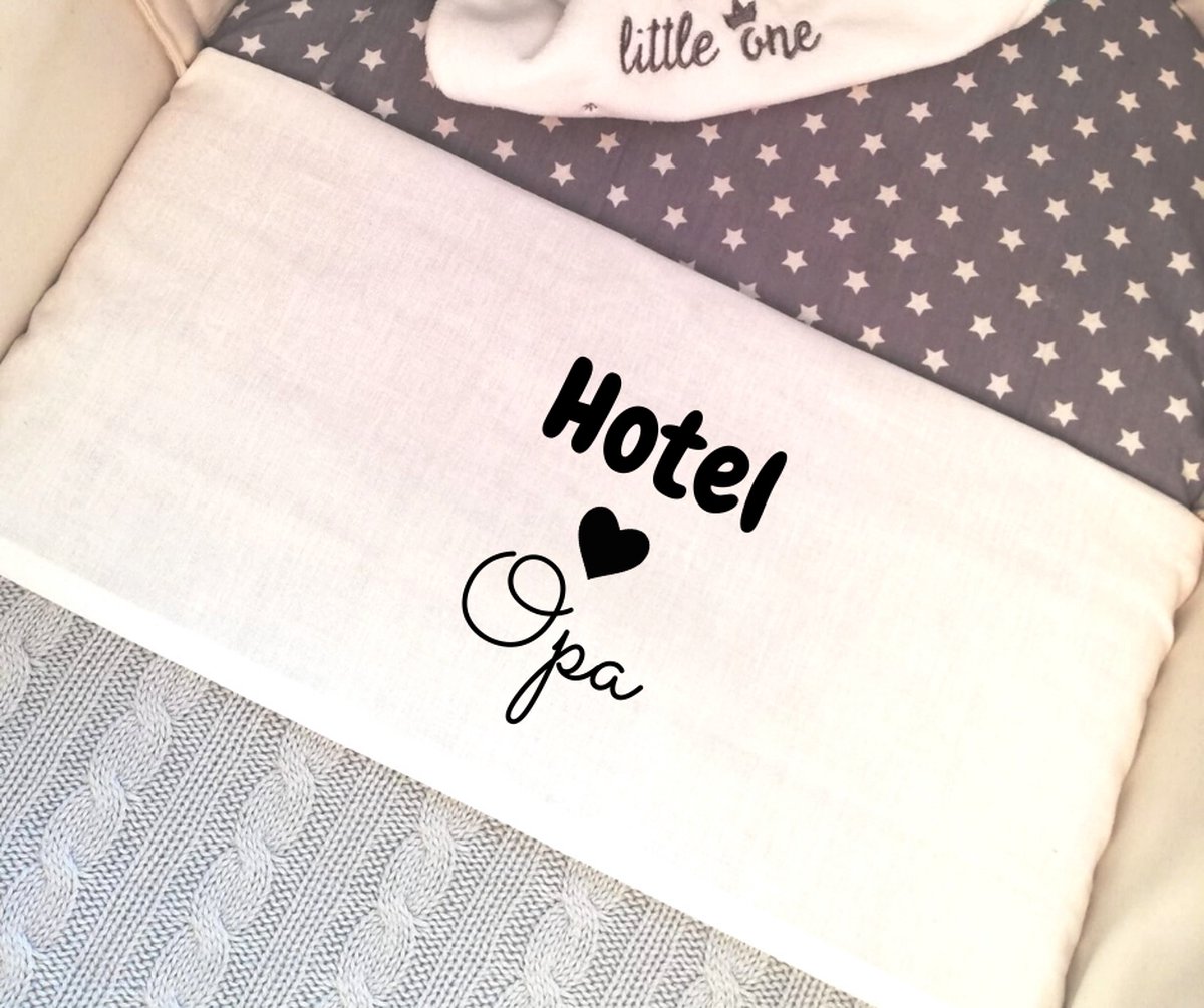 Wieglaken Baby | Hotel Opa |  Laken Meyco wit | katoen | wit | 75 x 100 cm | Cadeau voor opa