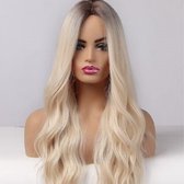 Mandy’s Pruiken Voor Dames -  Golvend Haar - 66 cm - Hittebestendig - Synthetische Haar - Glanzend En Dik - 220 g - Blond