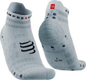 Compressport Pro Racing Socks v4.0 Ultralight Run Low White/Alloy - Hardloopsokken