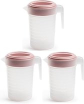 3x stuks waterkan/sapkan transparant/roze met deksel 1 liter kunststofï¿½- Smalle schenkkan die in de koelkastdeur past