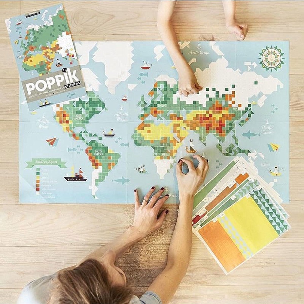 Poppik Wereldkaart poster - Sticker kunst met 1600 stickers - vanaf 7 jaar