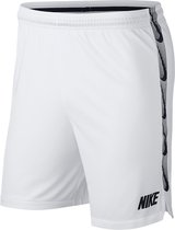 Nike Dry Fit short, wit, Maat M