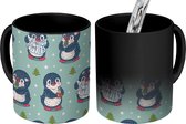 Magische Mok - Foto op Warmte Mokken - Koffiemok - Pinguïn - Kerstmis - Sneeuw - Winter - Design - Magic Mok - Beker - 350 ML - Theemok