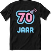 70 Jaar Feest kado T-Shirt Heren / Dames - Perfect Verjaardag Cadeau Shirt - Licht Blauw / Licht Roze - Maat S