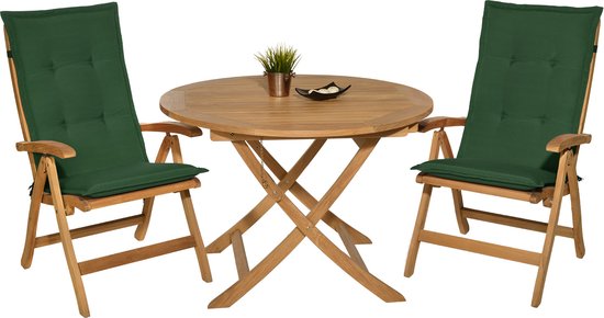 Houten tuintafel met twee donkergroene tuinstoelen met hoge rugleuning, elk met een kussen.