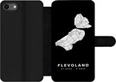 Bookcase Geschikt voor iPhone 7 telefoonhoesje - Flevoland - Kaart - Zwart - Met vakjes - Wallet case met magneetsluiting