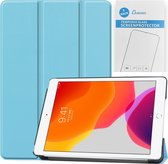 Tablet hoes & 2-Pack Screenprotector geschikt voor iPad 2021 / 2020 / 2019 - 10.2 Inch - Auto Wake/Sleep functie - Licht Blauw