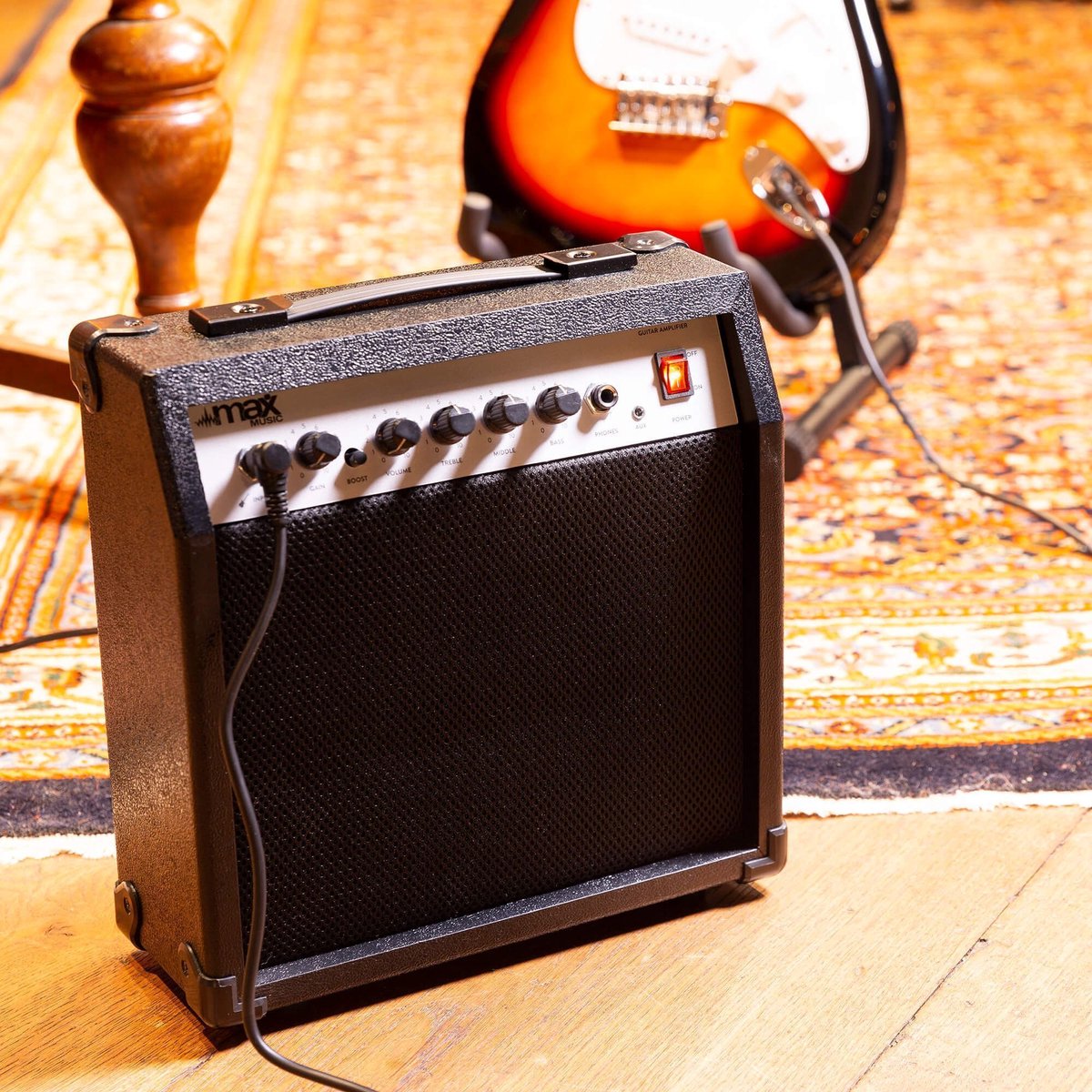 MAX GigKit elektrische gitaar starterset met o.a. 40W versterker MAX GigKit elektrische gitaar starterset met o.a. 40W versterker