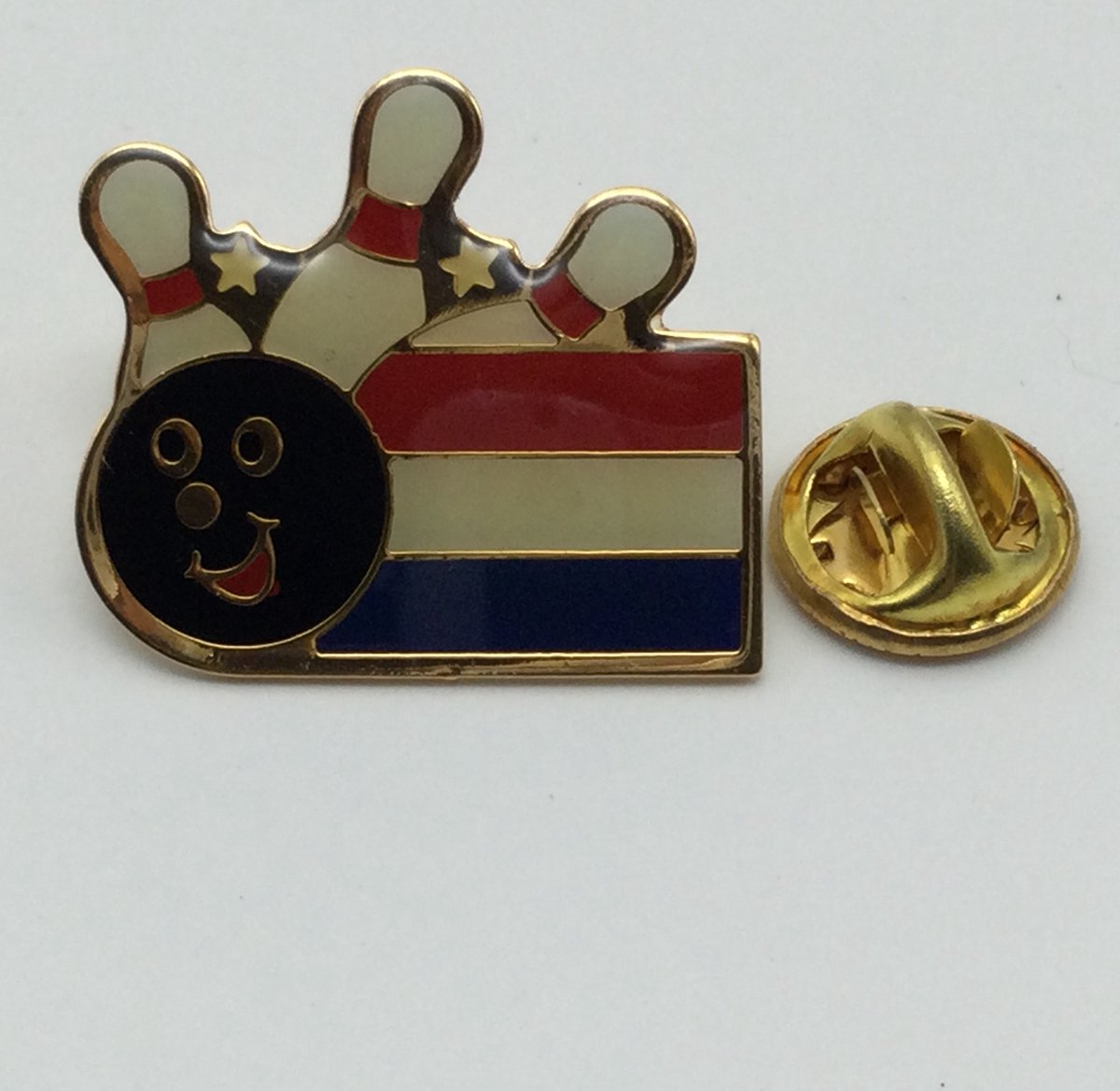 LOT INSIGNES EPINGLES Italien WW2 Mussolini EUR 15,00 - FR