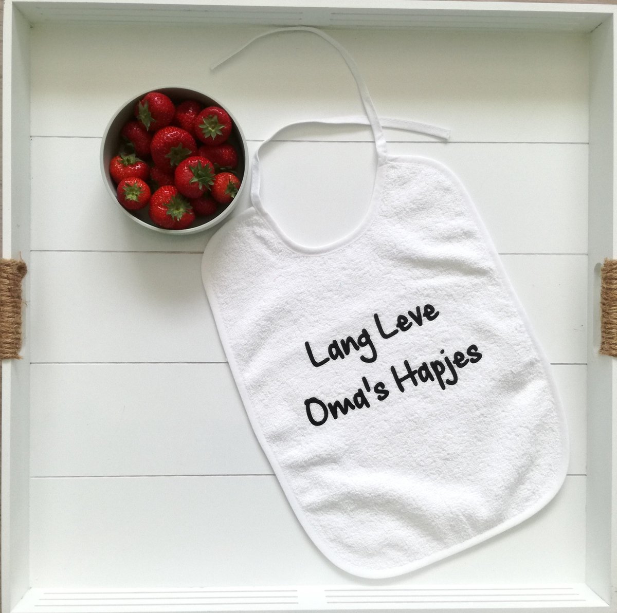 Goedkoopste Slabbetje Lang leve oma's hapjes. Wit/zwart