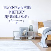 Muursticker De Mooiste Momenten In Het Leven Zijn Die Hele Kleine Geluksmomentjes -  Donkerblauw -  160 x 100 cm  -  slaapkamer  woonkamer  nederlandse teksten  alle - Muursticker4