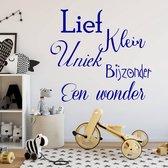 Muursticker Lief, Klein, Uniek, Bijzonder, Een Wonder - Donkerblauw - 40 x 37 cm - nederlandse teksten baby en kinderkamer