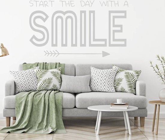 Muursticker Start The Day With A Smile - Zilver - 160 x 89 cm - taal - nederlandse teksten taal - engelse teksten slaapkamer woonkamer alle