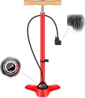 Full Red Retro Fietspomp met Houten Handvat, Hoge Drukmeter en Extra Ventielen + Multi-Mondstuk voor Presta & Schrader Ventiel – Ergonomisch Handvat – Buigbare Luchtslang – Racemodel Vloerpom