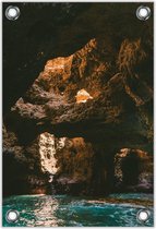 Tuinposter –Grot met Water en Licht– 60x90cm Foto op Tuinposter (wanddecoratie voor buiten en binnen)