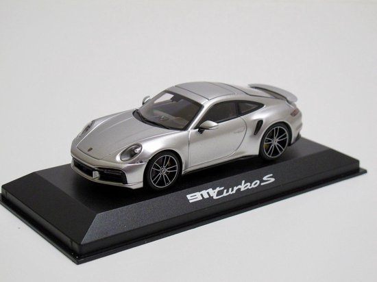 minichamps porsche 911 turbo s