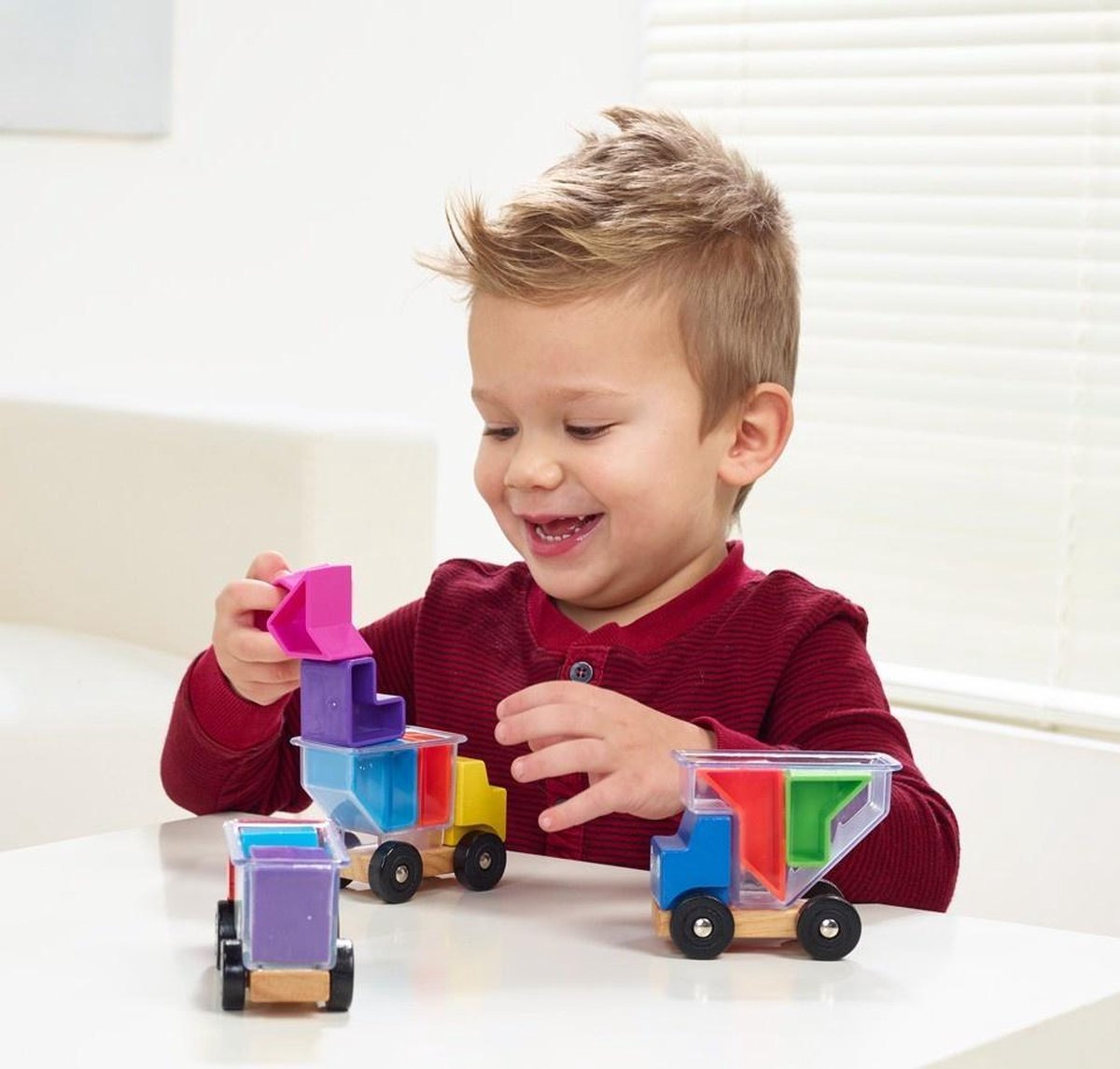SmartGames Trucky 3 - Logisch Denkspel & Speelgoedauto's - 48 Educatieve puzzelopdrachten - Solospel voor Kleuters - Vanaf 3 Jaar — cadeau in Spellen & Speelgoed - foto 4