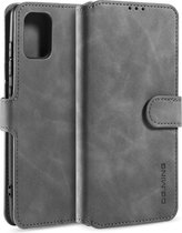 Voor Galaxy A71 DG.MING Retro Oil Side Horizontal Flip Case met houder & kaartsleuven & portemonnee (grijs)