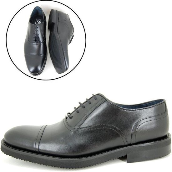 Stravers - Pointure 37 Chaussures pour hommes Neat avec semelle en caoutchouc noir. Chaussures à lacets Petites pointures