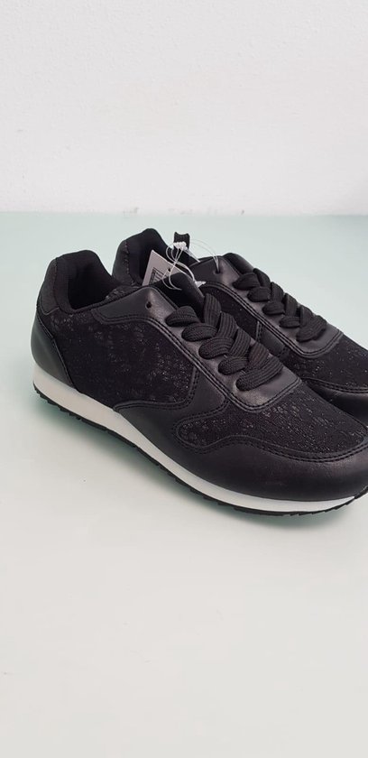 New Balance Fresh Foam Roav Haze damesschoenen zwart - Voetbal shop