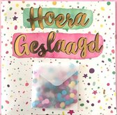 Wenskaart Geslaagd - ''Hoera geslaagd'' - Inclusief bijpassende enveloppe - Confetti - 15 x 15 cm