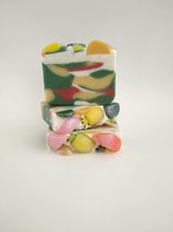 Tutti Fruity Zeep - handgemaakte natuurlijke zeep  /  Savon naturel artisanal - Tutti Fruity