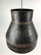Prachtige eetkamer of woonkamer hanglamp gemaakt van gerecycled metaal in vintage-look