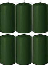 8x Donkergroene cilinderkaarsen/stompkaarsen 6 x 12 cm 45 branduren - Geurloze kaarsen donkergroen - Woondecoraties
