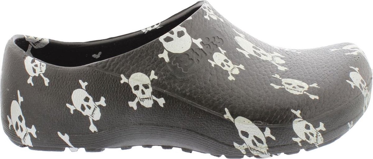 Birkenstock black store skull