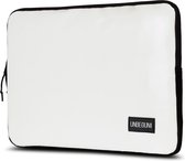 MacBook Air 13 inch hoes van gerecycled materiaal (duurzaam) - Witte laptop sleeve/case voor de MacBook Air 13 inch M2 (2022/2023)