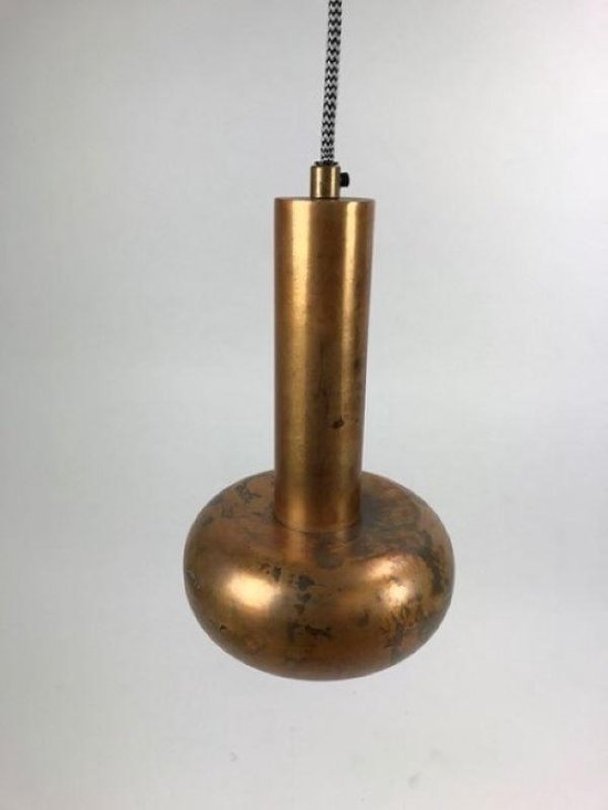 Prachtige stoere hanglamp gemaakt van metaal met een goudglans