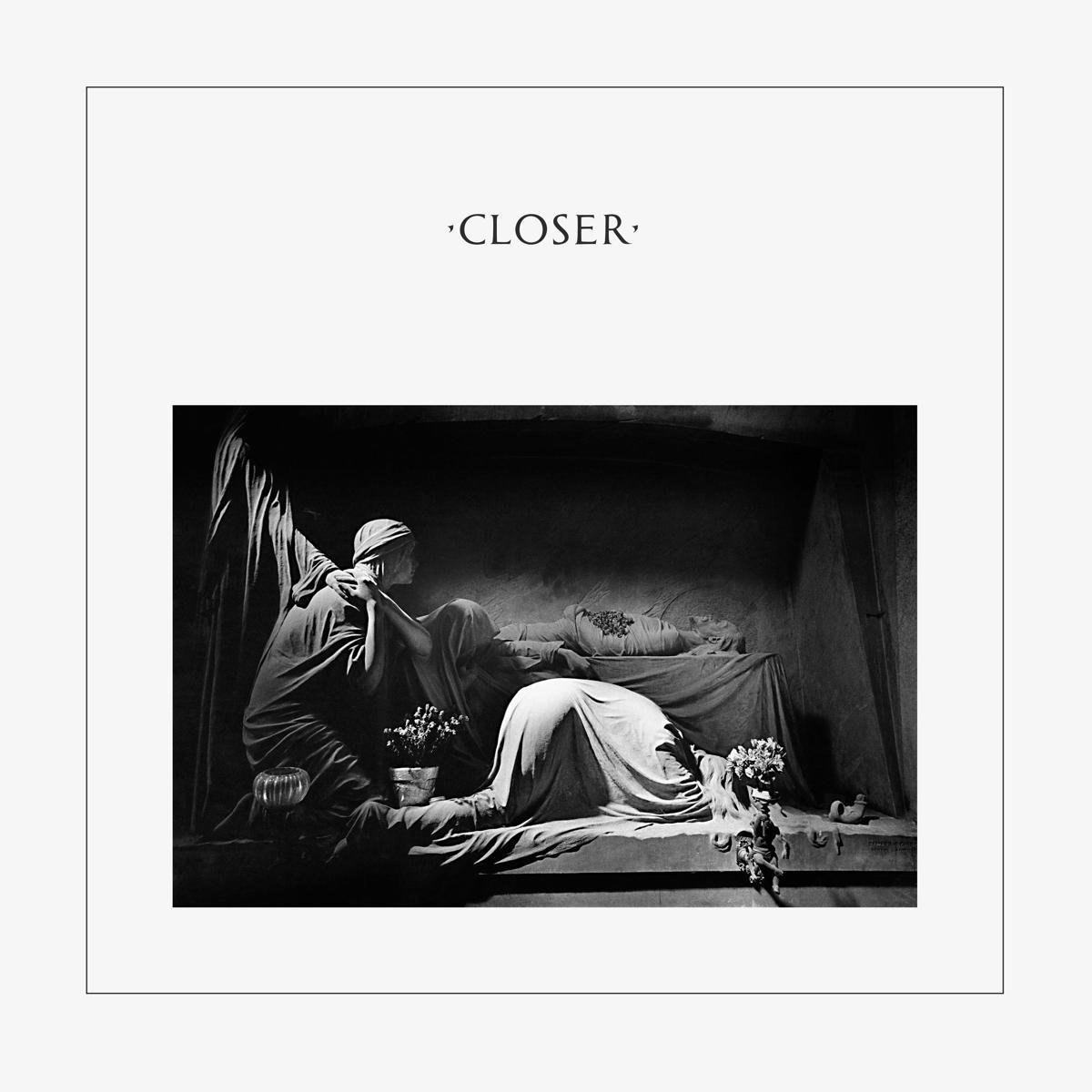 Closer (Coloured Vinyl) - Maika Loubté