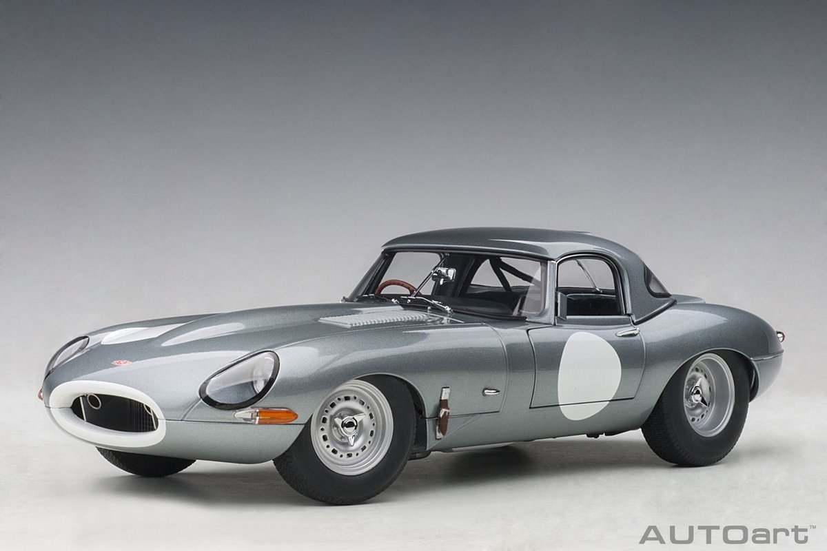 Jaguar Lightweight E-Type - 2015, Silver - AutoArt 1/18