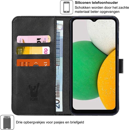Zwart telefoonhoesje met drie vakjes voor pasjes en een telefoon met groen en gele achtergrond.