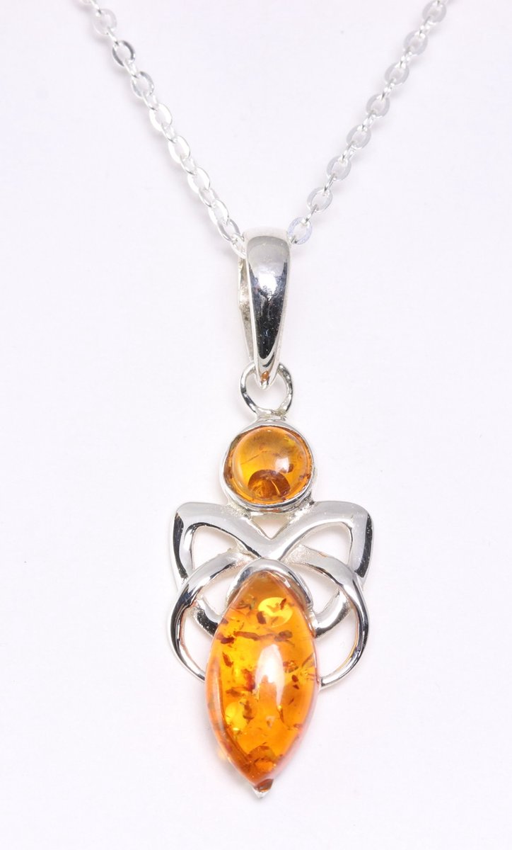 Fijne zilveren hanger met amber aan ketting