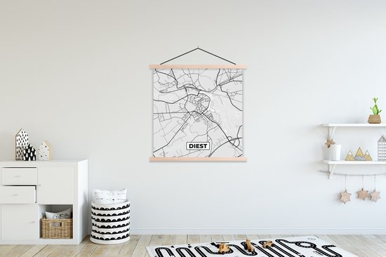 Posterhanger incl. Poster 120x120 cm - Schoolplaat - België – Diest – Stadskaart – Kaart – Zwart Wit – Plattegrond - Textielposter - Blanke latten - Stadskaart