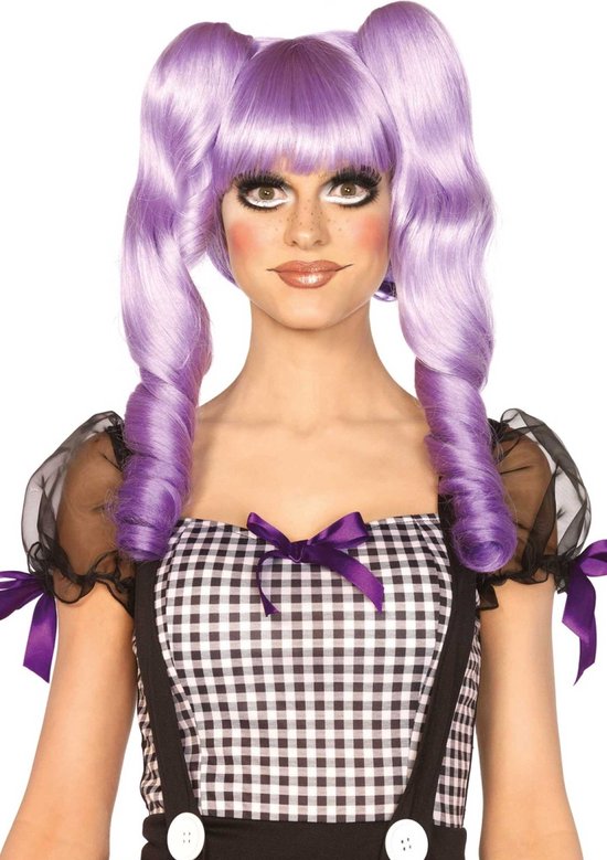 Dolly bob wig with clips